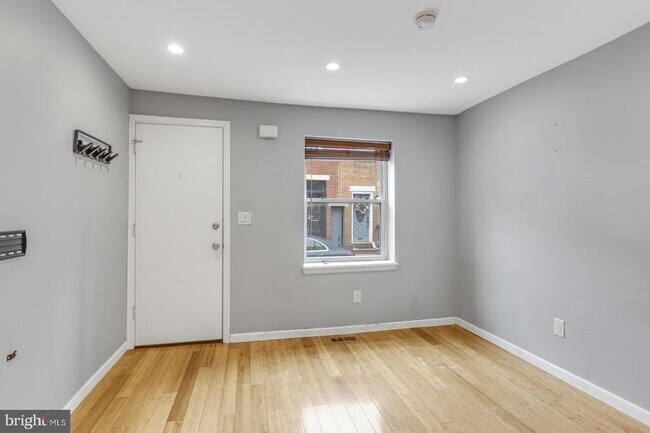 Foto del edificio - 240 Wilder St