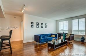Primary Photo - 7350 SW 89th St