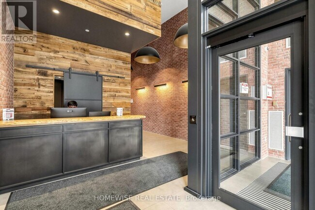 Building Photo - 1635 Military Trail