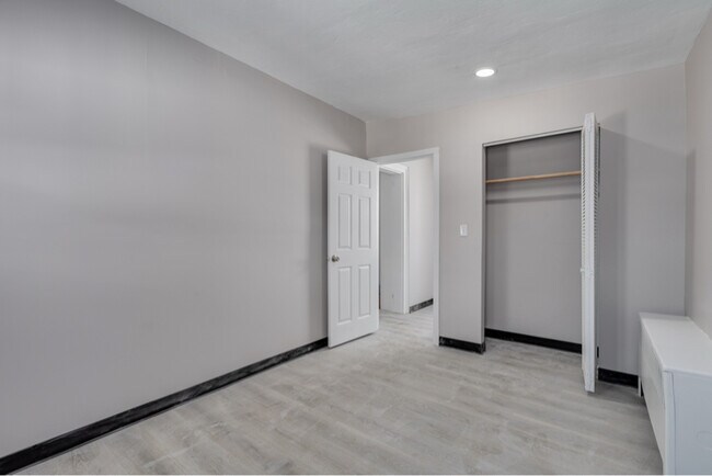 Foto del edificio - 4211 Garrett Rd