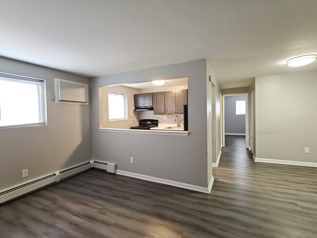 Photo - 308 Main St Apartment