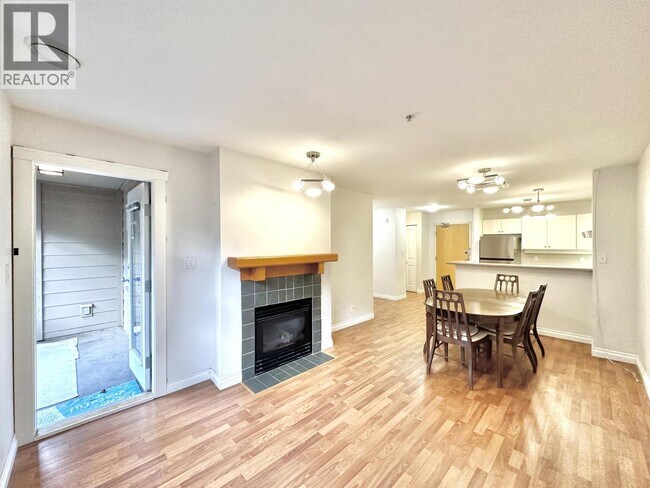 Photo du bâtiment - 18 Smokey Smith Pl