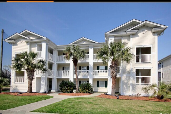 Foto del edificio - 665 Tupelo Ln