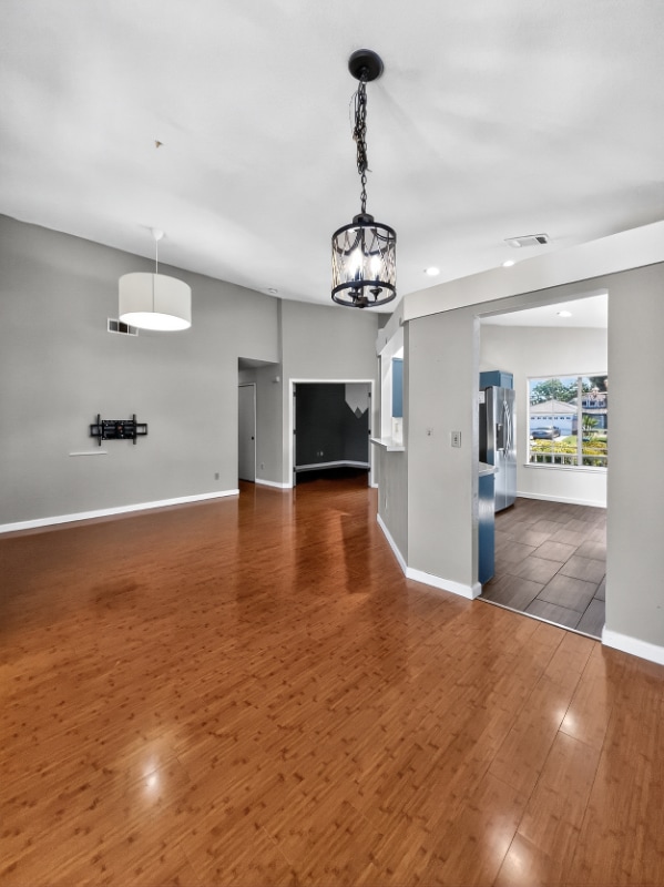 Foto del edificio - 5140 Homestead Way