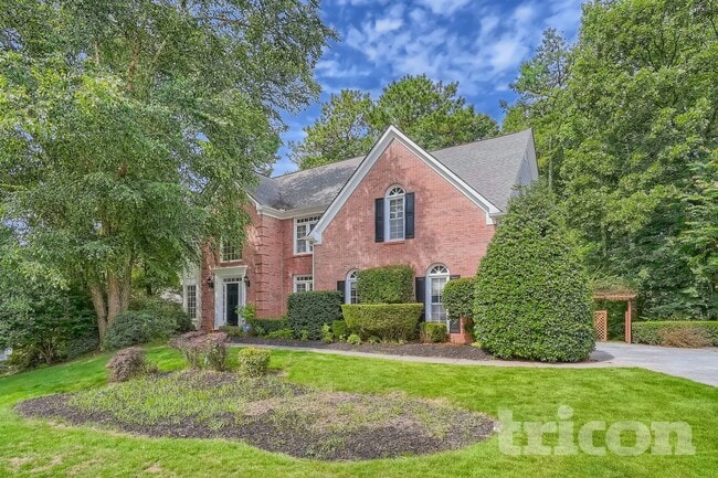 Building Photo - 2207 Lullwater Dr