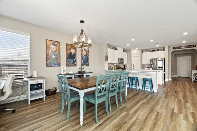 Building Photo - 217 Rocroi Dr