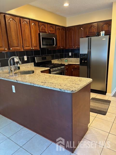 Foto del edificio - 62 Sapphire Ln