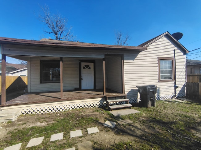 Building Photo - 7716 Appleton St