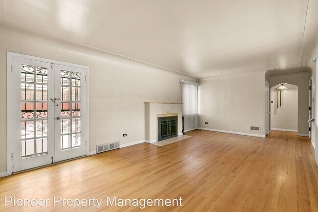 Building Photo - 3 br, 2 bath House - 3300 Zenobia St