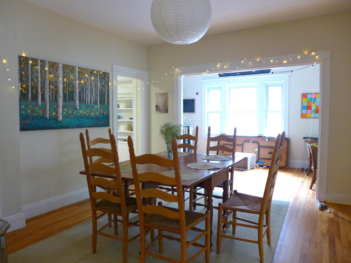 Foto principal - 227 Winchester St