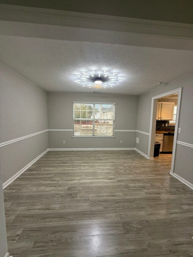 Foto del edificio - 1439 Alice Ave