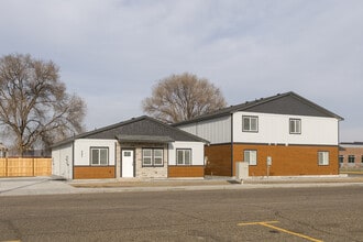 Building Photo - 287 SW 6th St