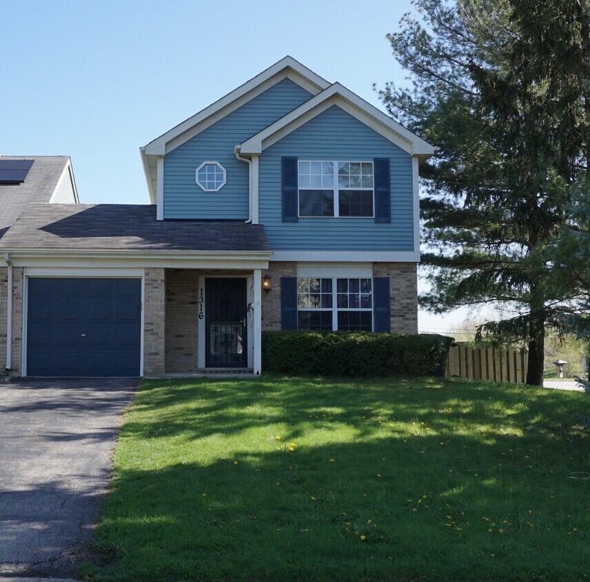 Primary Photo - 1316 Robin Dr