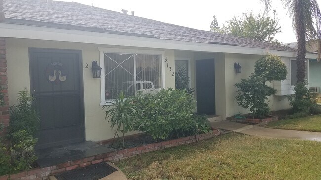 Foto del edificio - 3132 Quartz Ln