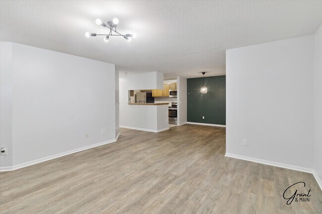 Foto del edificio - 313-313 Marigold Cir