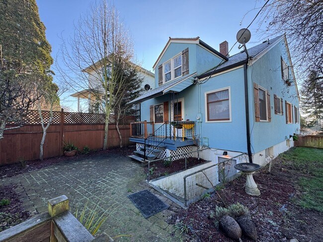 Foto del edificio - 2732 Eldridge Ave