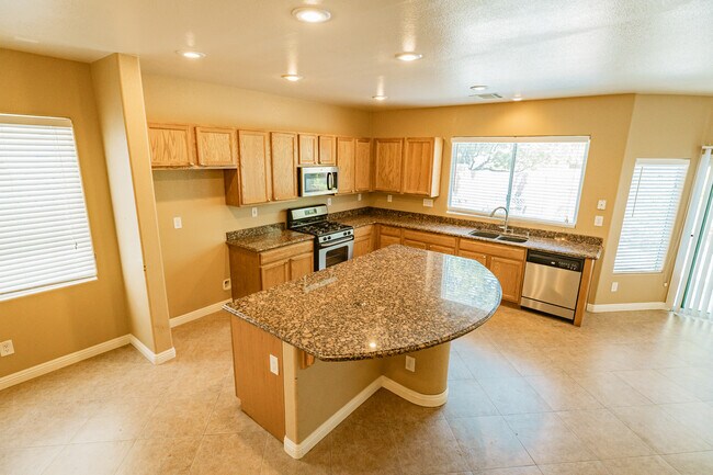 Kitchen - 9142 Placer Bullion Ave