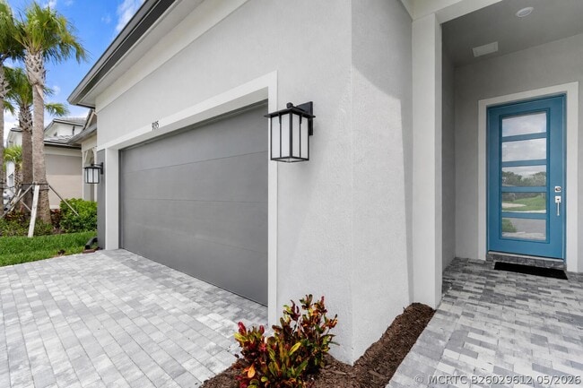Building Photo - 9195 Cape Honey Bee Ln