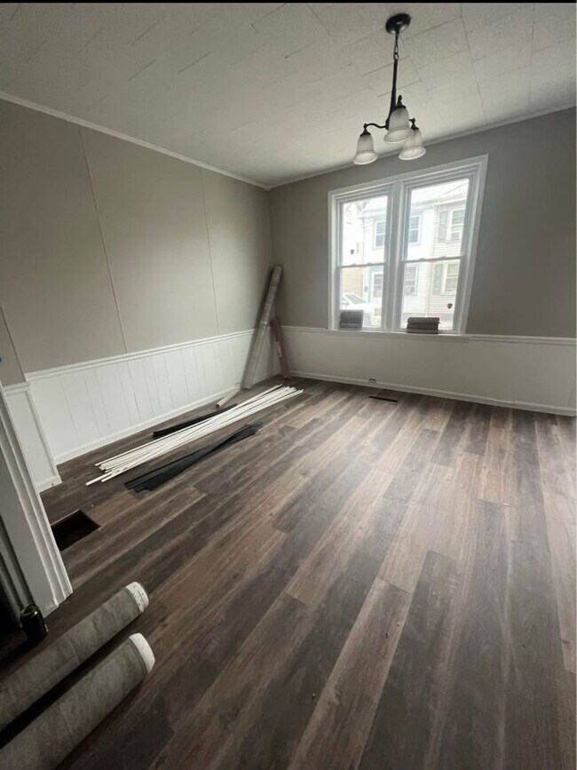 Foto del edificio - Coming soon!!!  Beautiful 3 Bedroom 1 and 1/2 Bathroom