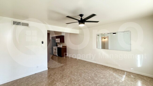 Building Photo - 918 Hayden Rd