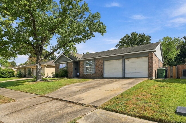 Foto del edificio - 8339 Carvel Ln