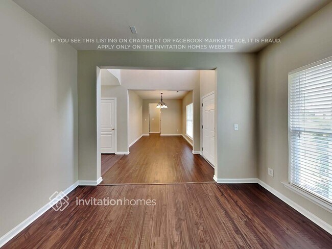 Foto del edificio - 6103 The Meadows Ln
