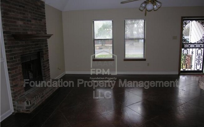 Foto del edificio - 3774 University St