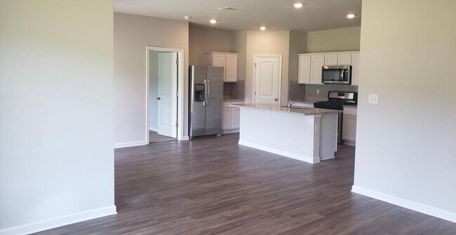 Foto del edificio - 28425 Evangeline Ln