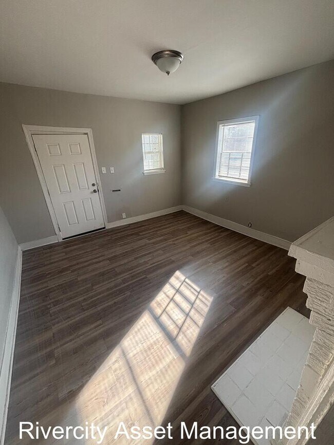 Building Photo - Cute Duplex For Rent!!!! Section 8 Welcomed !!!!