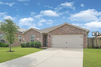 Building Photo - 11122 Hillside Creek Dr