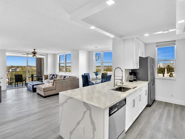 Foto del edificio - 3594 S Ocean Blvd