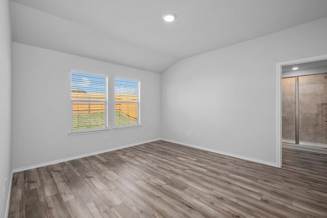 Building Photo - 1203 Eaton Dr