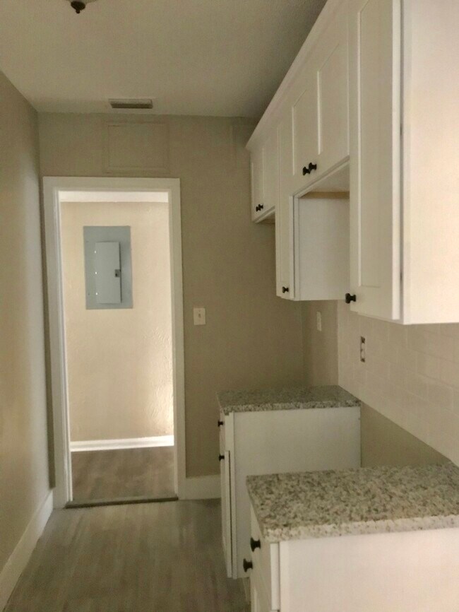 Building Photo - Coming Soon: 3-Bedroom Home with Covered Porch & Detached Garage