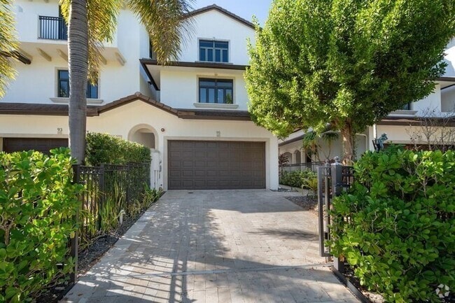 Building Photo - 95 Isle of Venice Dr
