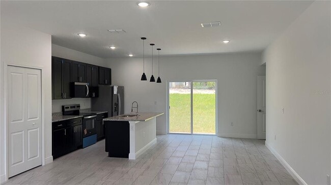 Foto del edificio - 3315 W Montgomery Ln