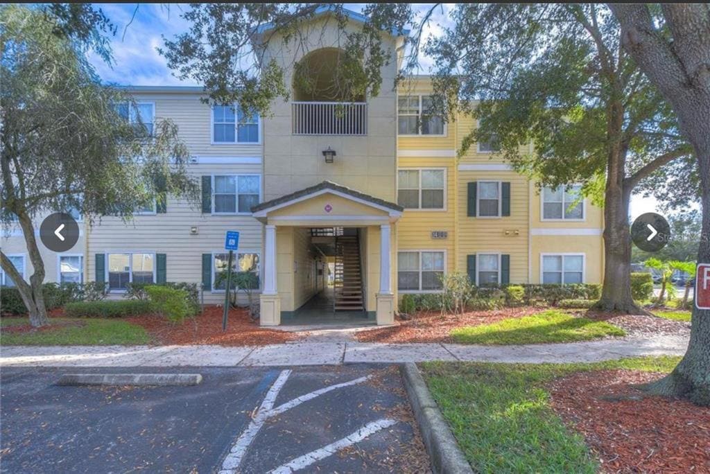 Primary Photo - 18139 Bridle Bit Ln