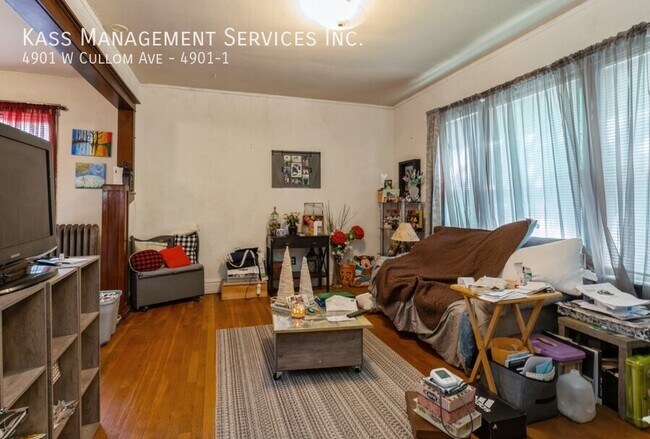 Foto del edificio - 4901 W Cullom Ave