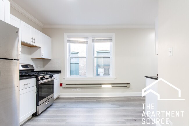 Foto del edificio - 837 W Cornelia Ave