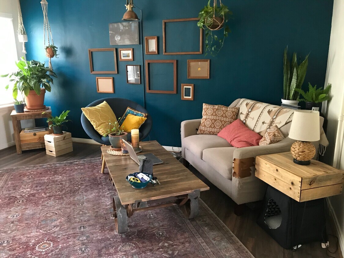 Foto principal - 1527 N Hobart Blvd