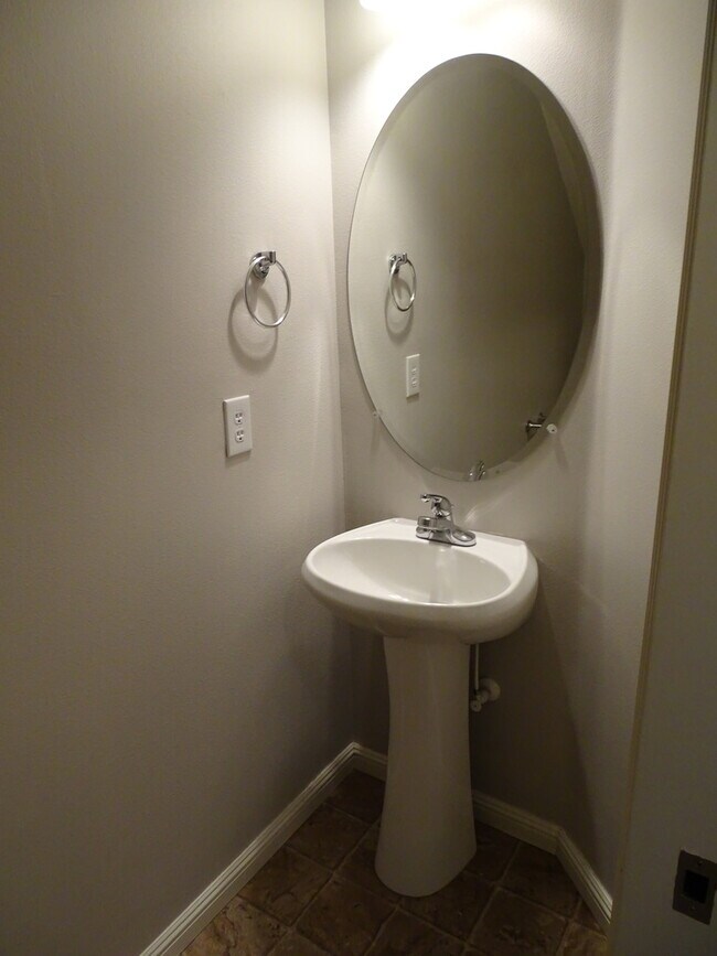 Foto del edificio - Beautiful Salmon Creek Home for Lease next...