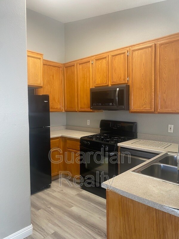 Foto principal - 4730 E Craig Rd