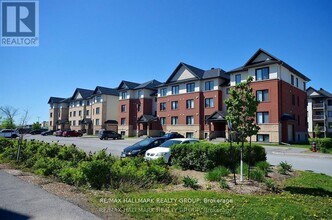 Building Photo - 205 Bluestone Private