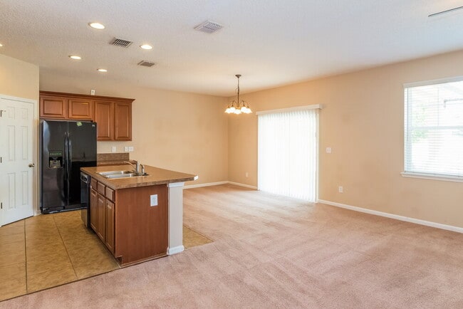 Building Photo - 6177 Casterbridge Rd