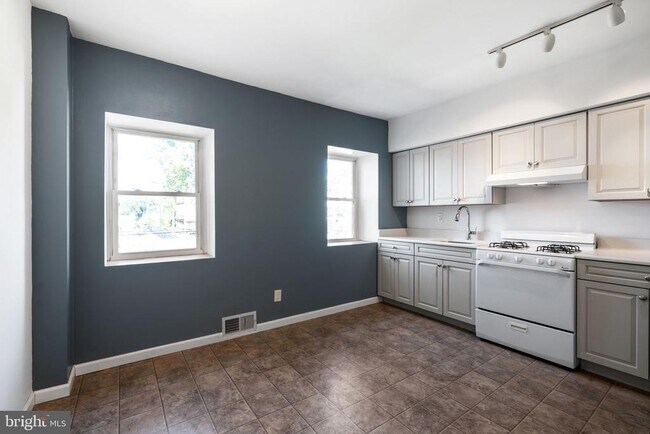 Foto del edificio - 613 N Scott St