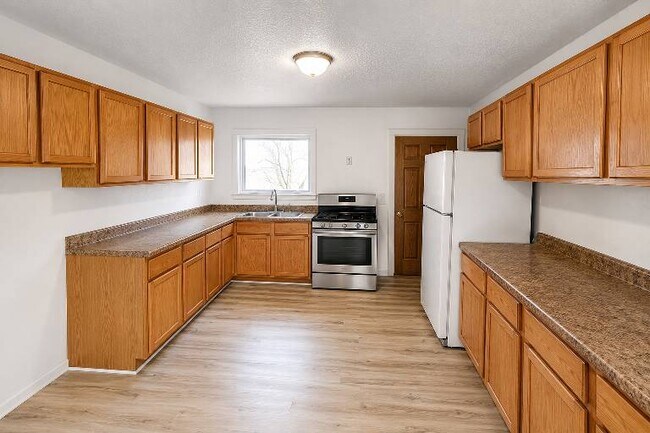 Building Photo - 505 N Ohio St