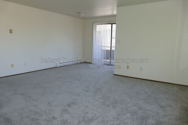 Building Photo - 3018 NW 85th St
