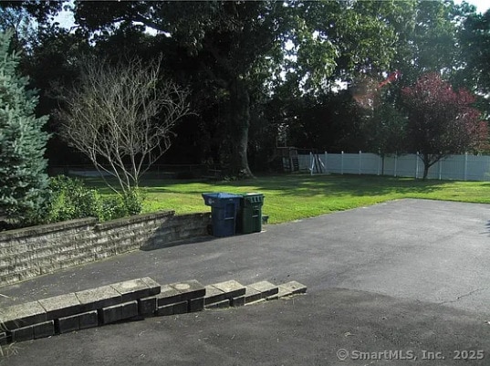 Building Photo - 28 Lloyd Rd