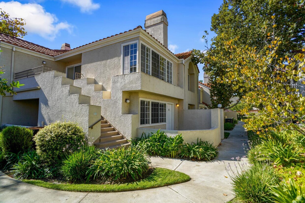 4240 Lost Hills Rd, Agoura Hills, CA 91301 Townhome Rentals in Agoura