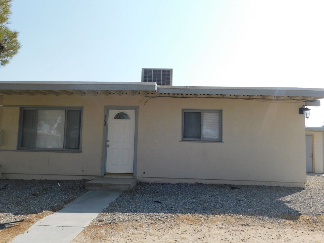 Foto principal - 408 Sahara Dr
