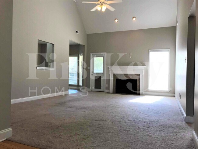 Foto del edificio - 452 Old Cahaba Way